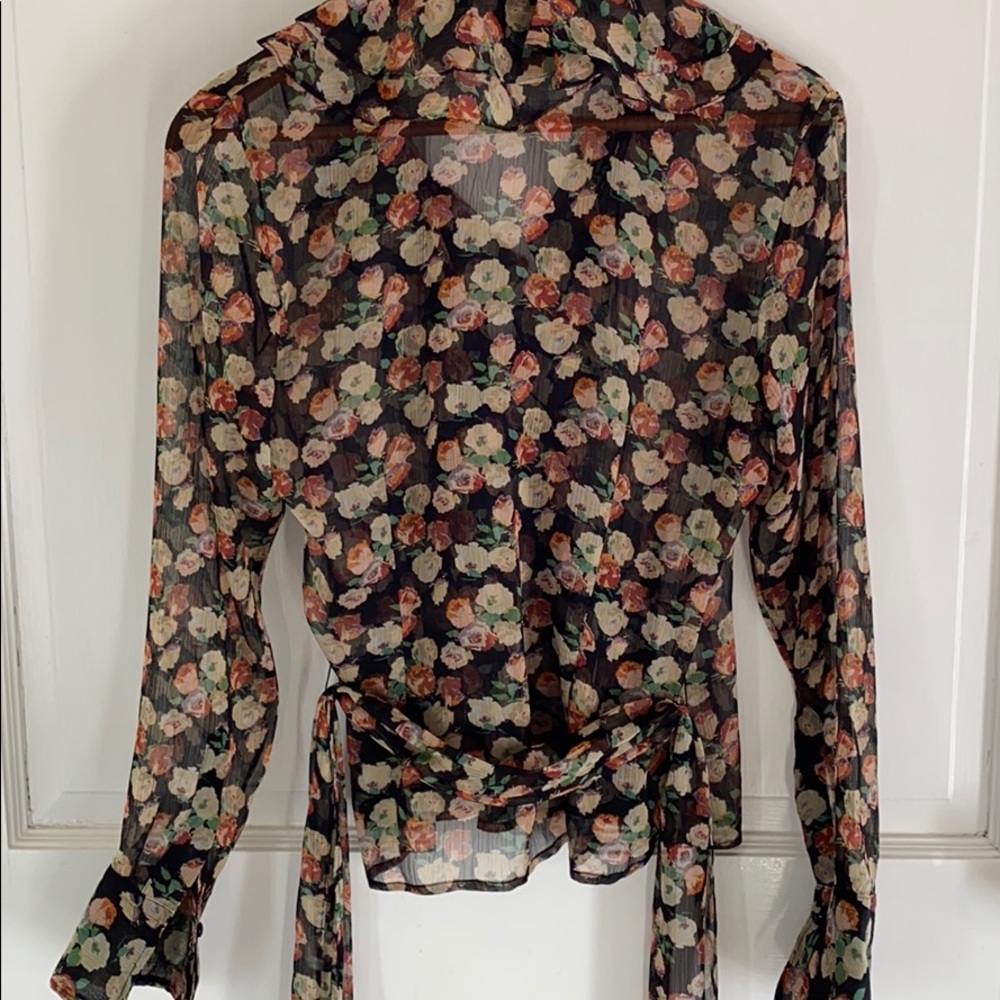 Ralph Lauren shear wrap ruffled blouse Petite M - Picture 2 of 4